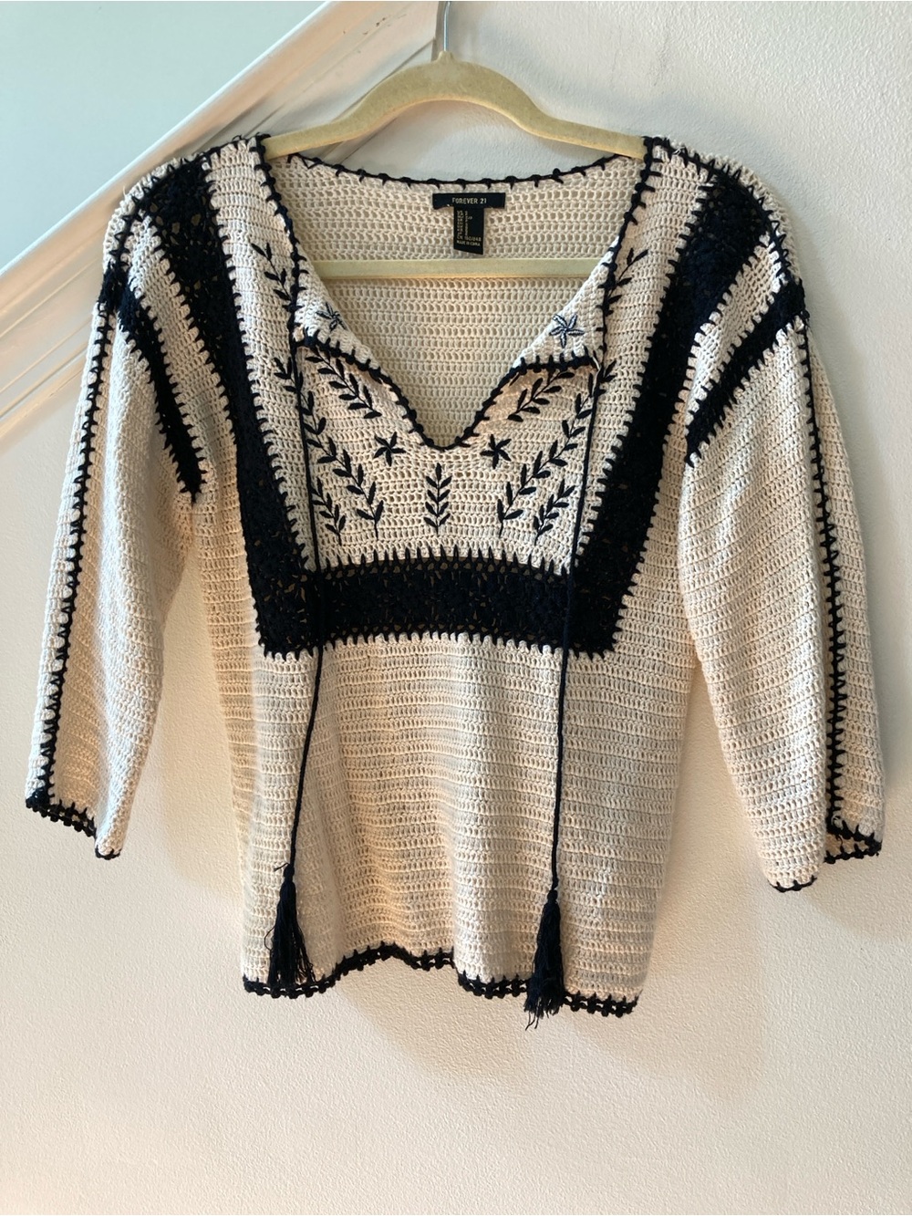 Forever 21 Embroidered Crochet Sweater Small
